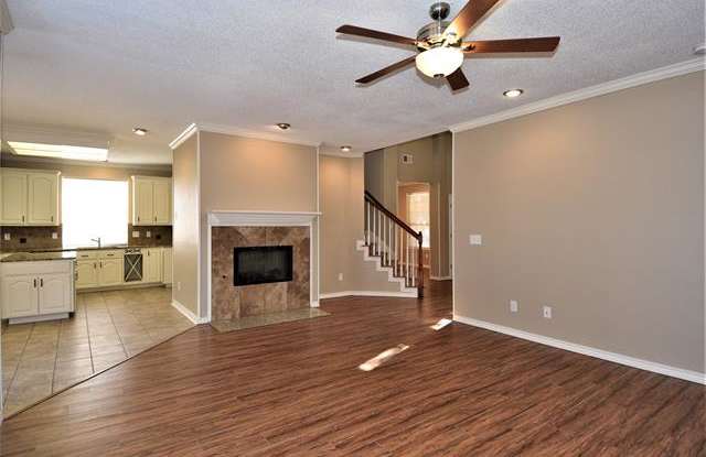 4413 Crown Ridge Drive Gallery 4