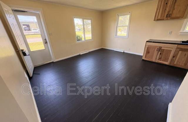 6418 Huguenard Road Gallery 2