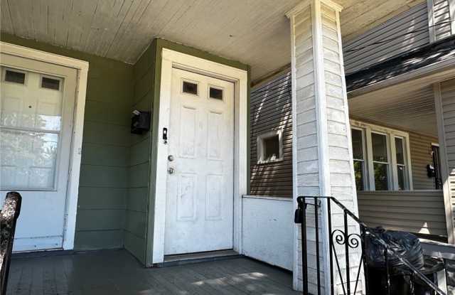 919 Nathaniel Road Gallery 2