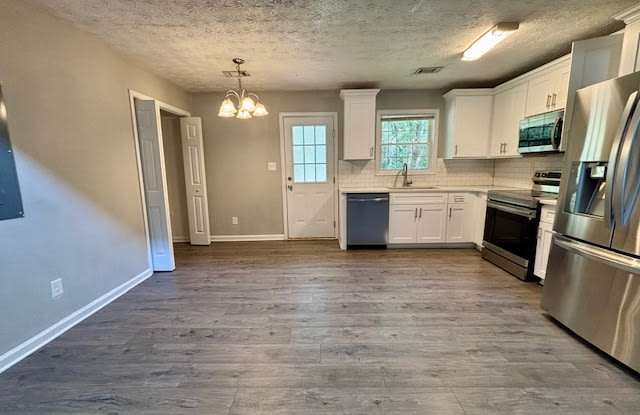 160 Ashmore Drive Gallery 3