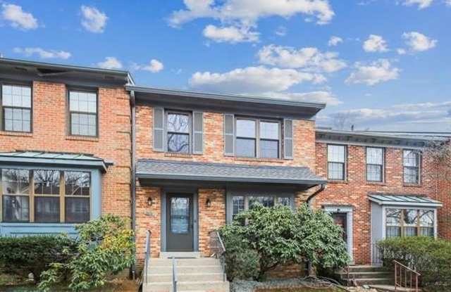 3970 BURNING BUSH Court - 3970 Burning Bush Court, Fairfax County, VA 22033