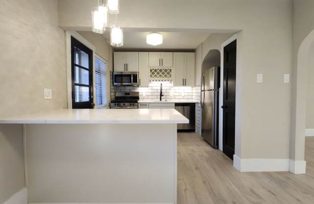 6475 Nottingham photos photos