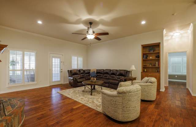 3726 Pensacola Drive Gallery 3