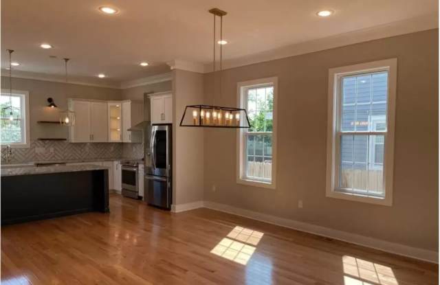 3319 Cliff Avenue Gallery 4