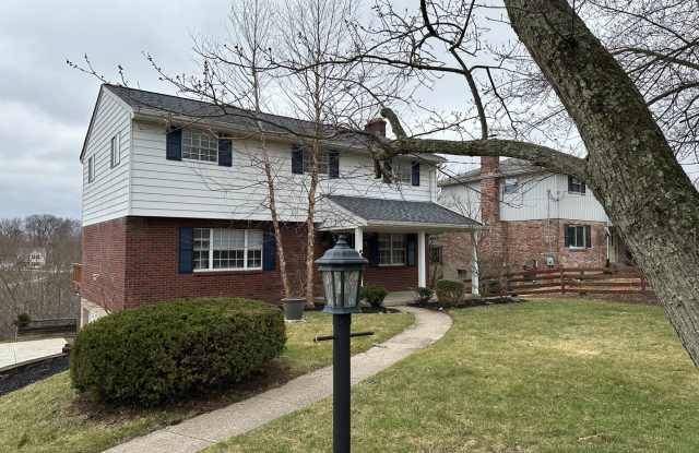 Colerain- 4 bed 2.5 bath 2 car garage Traditional Gallery 4