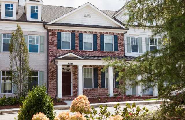 425 Letchas Lane - 425 Letchas Lane, Alpharetta, GA 30009