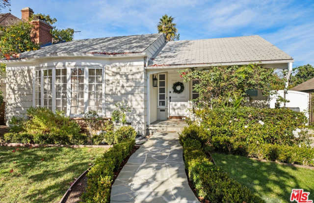9031 David Ave photos photos
