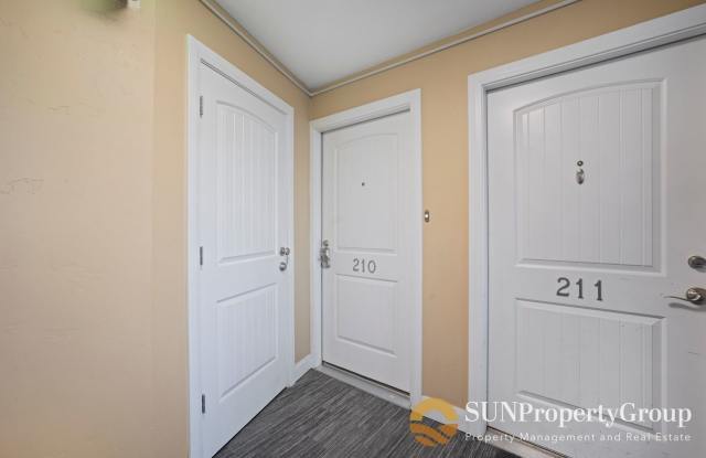 Spacious 2-Bedroom Near 9th & 9th! Gallery 3