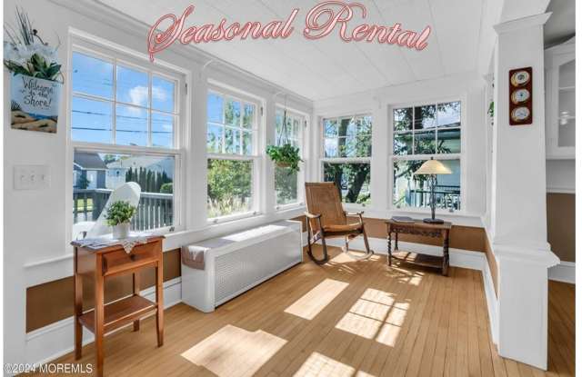 424 Burlington Avenue Gallery 4