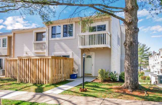 7900 Bentley Village Drive - 7900 Bentley Village Drive, West Springfield, VA 22152