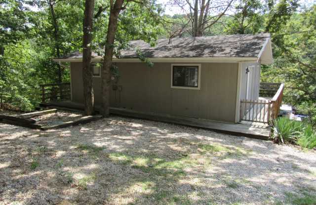 2 bedroom lakefront house in Lake Ozark photos photos