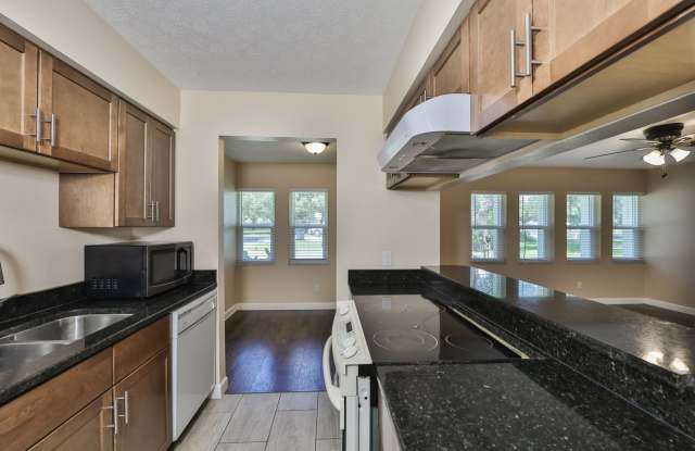 Beautiful Duplex For Rent Gallery 3
