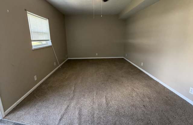 216 Compton Lane - A Gallery 2