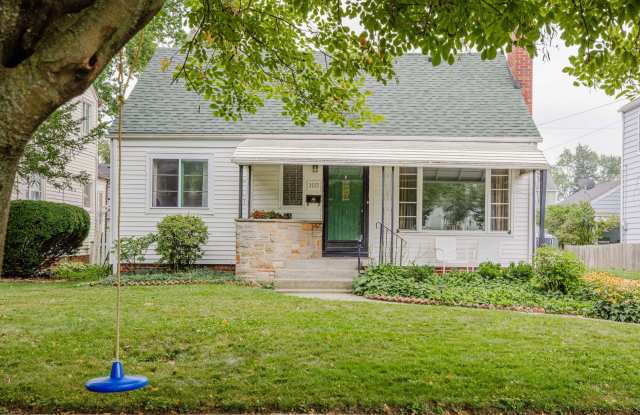 Beautiful four bedroom home avaulable for 9 month lease starting September 1st. photos photos