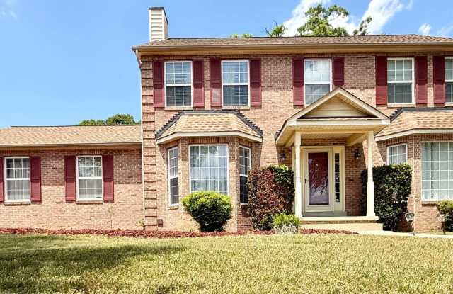 2608 CAPITAL Court Gallery 1