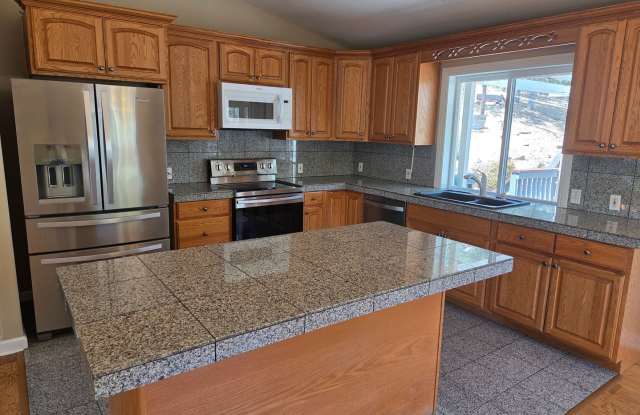20800 W Willow Springs Dr. (LEASE UP ONLY) Gallery 4