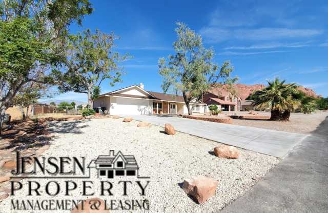 120 South Padre Canyon Gallery 4