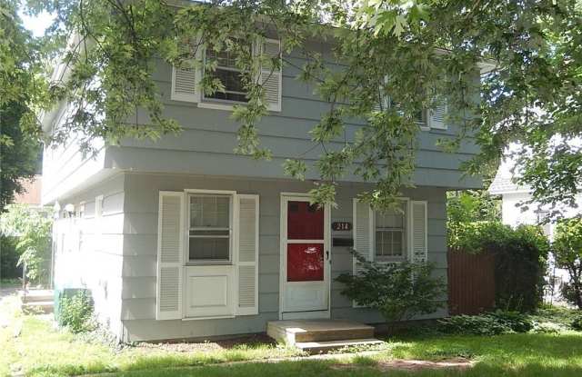 214 E Spruce Street photos photos