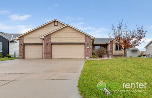 Beautiful 4 Bedroom 3 Bath | Goddard School District photos photos