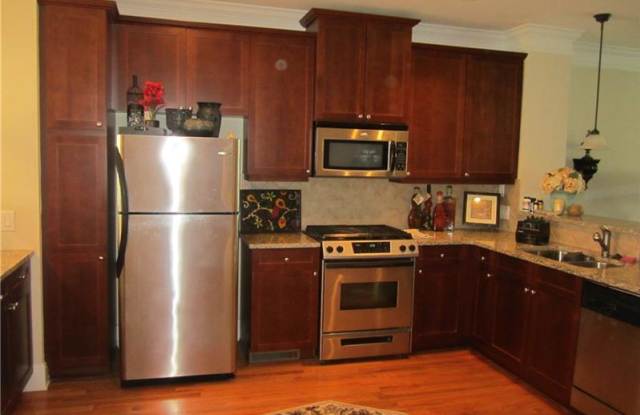1421 Ashford Creek Circle NE Gallery 3
