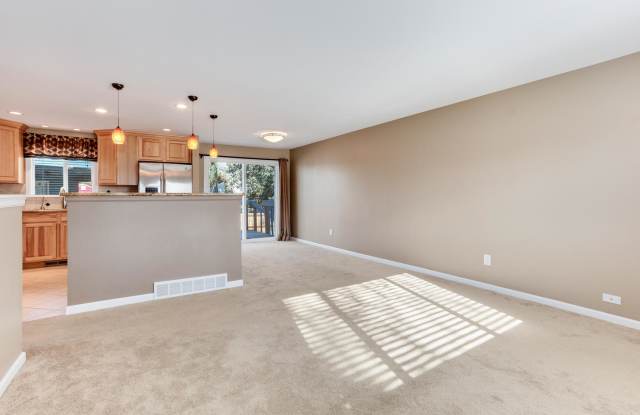 5815 W MORRAINE AVE Gallery 2