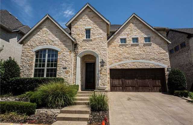 9408 Monteleon Court Gallery 2