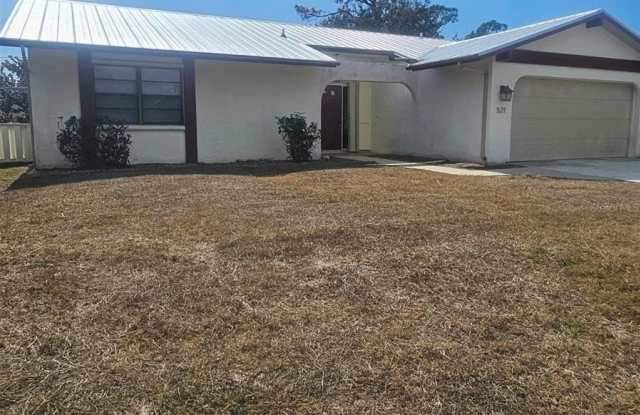 521 MERIDAN AVENUE NW photos photos