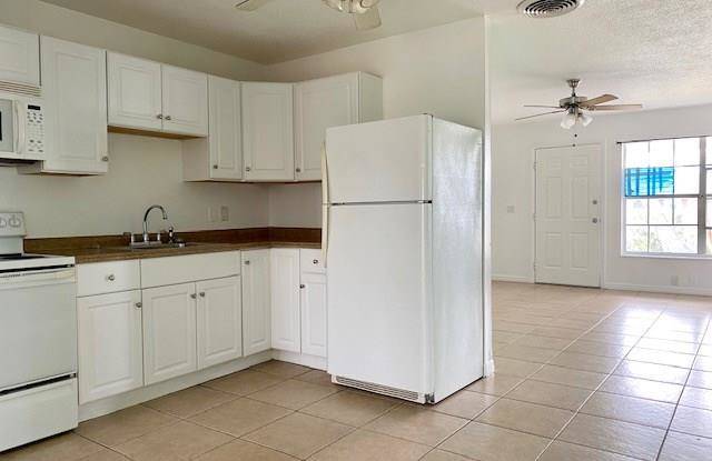 2235 NE Rustic Place Gallery 4