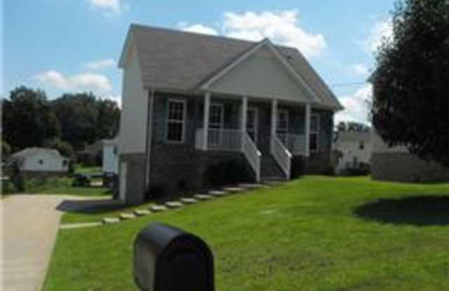 924 Roedeer Dr. photos photos