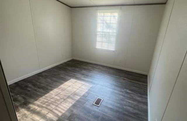 403 South Alligator Lane Gallery 2