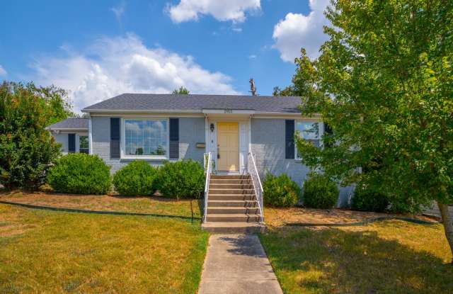 Cozy Updated Kingwood Home with 3 Bedrooms - 2915 Dalewood Road, Little Rock, AR 72207