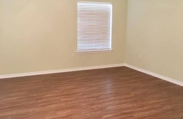 2279 Whispering Pines Boulevard Gallery 2