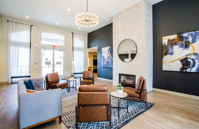 The Villas at 6300 Gallery 4