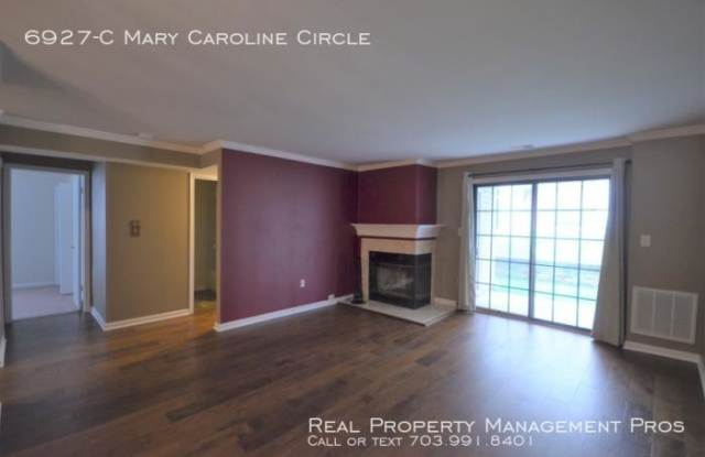 6927-C Mary Caroline Circle Gallery 3