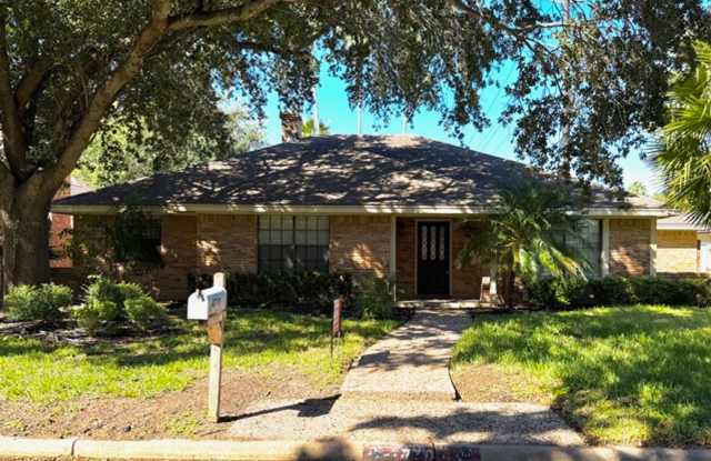 4701 N 8th St. TWO WEEKS FREE!!!!! - 4701 North 8th Street, McAllen, TX 78504