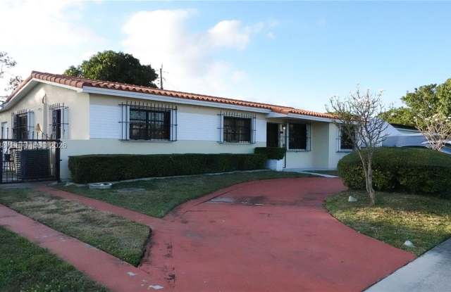 3420 SW 104th Ave photos photos