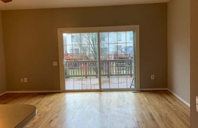 7204 Parsons Ct Gallery 4