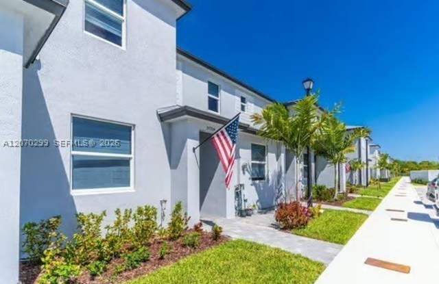 27704 SW 156th Ct Gallery 4