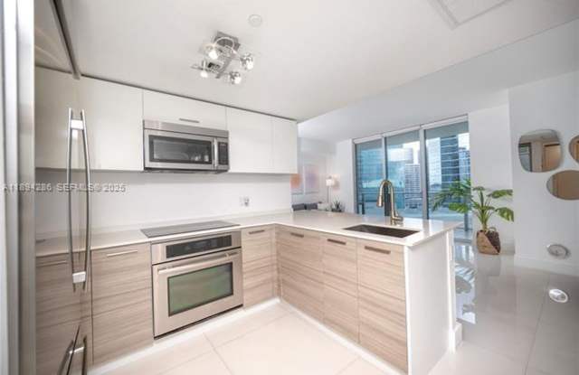 1300 Brickell Bay Dr # 1601 (A11894286) photos photos