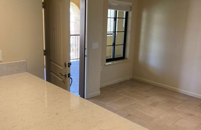 Executive Residential Complex in South Monterey County - 6 Townhomes and 12 Apartment Homes Gallery 1