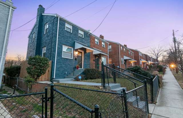 Gorgeous renovated 3BR Fort Dupont townhome - 4245 Hildreth Street Southeast, Washington, DC 20019