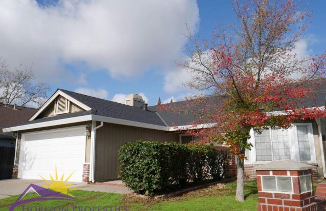8425 De Rosa Ct Gallery 2