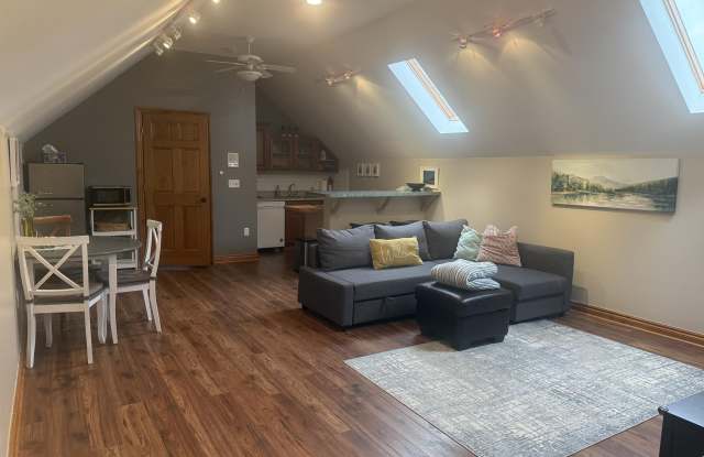 315 Liberty Street - 315 Liberty Street, Wayne County, MI 48188