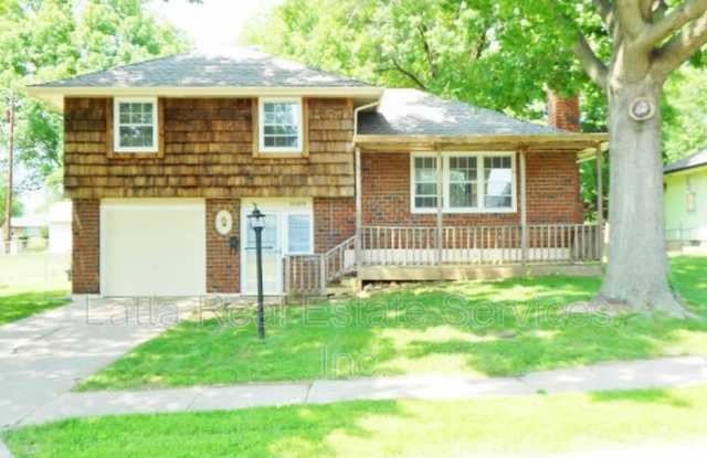 15810 E 44th Ter S photos photos