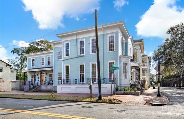 105 E Gwinnett Street Gallery 2