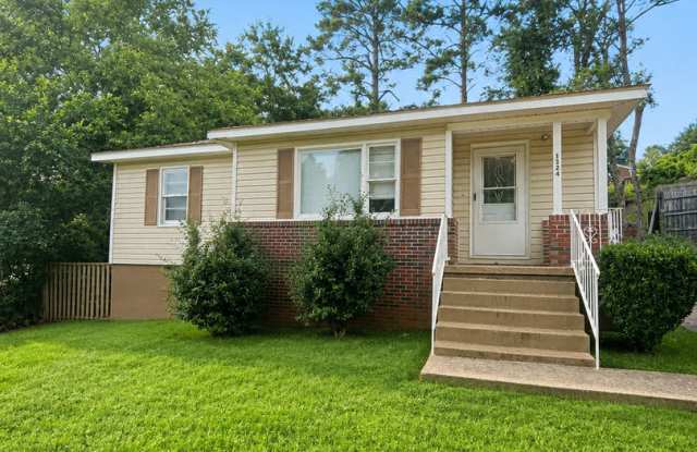 Charming home in East Anniston photos photos