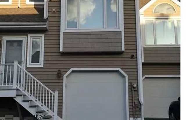 146 Sandpiper Crescent Gallery 2