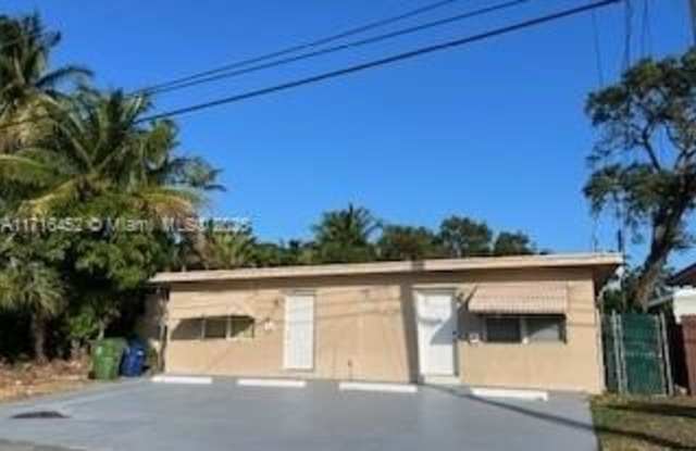 125 SE 2nd Ter - 125 Southeast 2nd Terrace, Hallandale Beach, FL 33009 125 SE 2nd Ter - 125 Southeast 2nd Terrace, Hallandale Beach, FL 33009