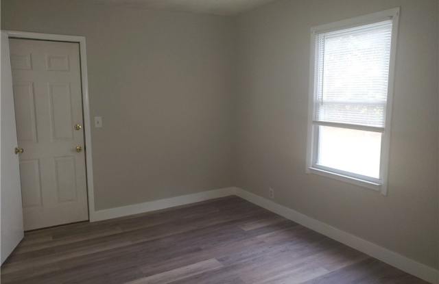 125-18 Bogard Circle Gallery 4