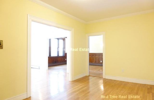 2009 Commonwealth Ave. photos photos